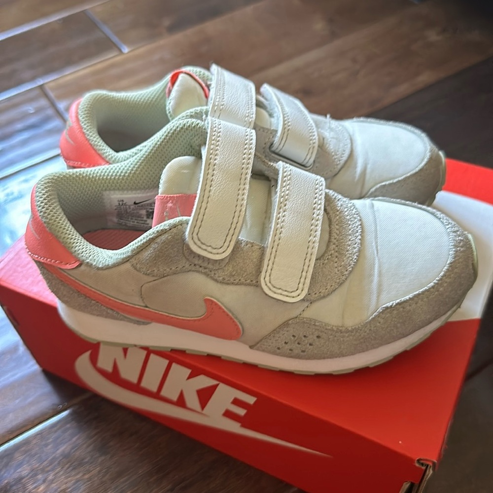 Girls Nike shoes